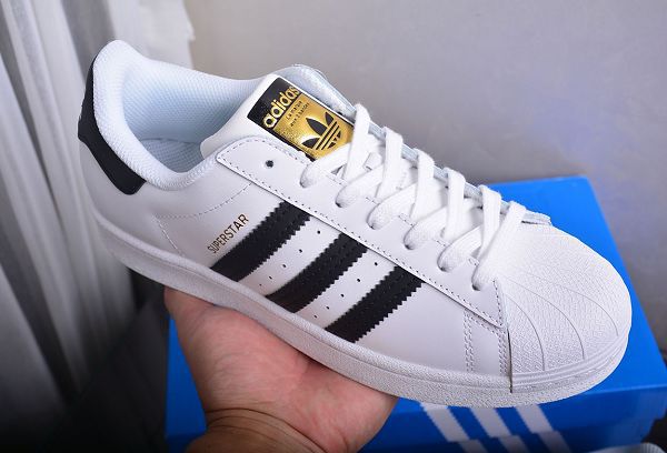 Adidas Superstar 二代白黑金2020年最新中文標版 金標貝殼頭運動休閒板鞋 情侶鞋