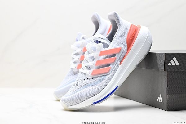 Adidas ULTRABOOST LIGHT 2024新款男女鞋 輕彈系列低幫襪套式針織透氣緩震休閒運動慢跑鞋