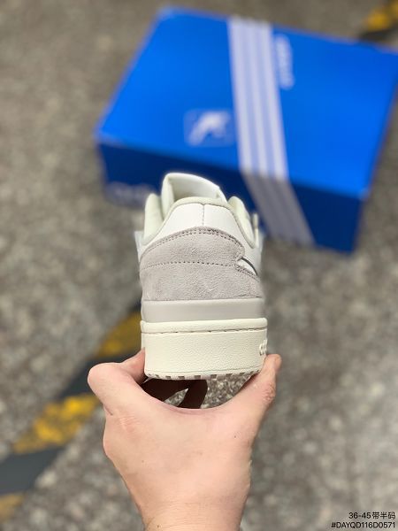 Adidas BAD BUNNY FORUM 2022新款 男女款低幫潮流休閒運動板鞋