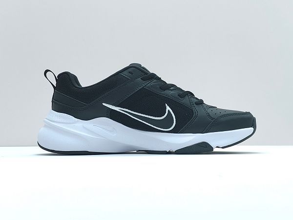 Nike Air Defy All Day 男女款復古潮流優質皮革跑步鞋