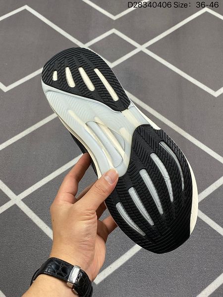 Adidas Supernova Rise M 超新星增強系列情侶鞋 低幫輕量透氣慢跑鞋
