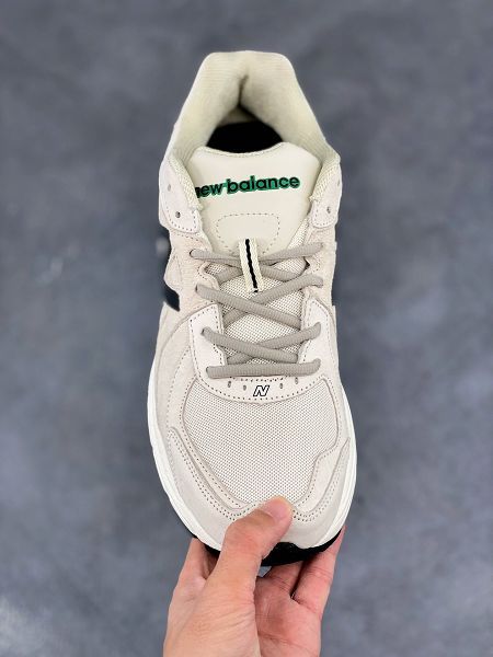 New Balance 860 2020新款 紐巴倫復古老爹風情侶款慢跑鞋