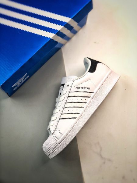Adidas Originals Superstar 白黑色經典貝殼頭系列 2024全新男女款板鞋