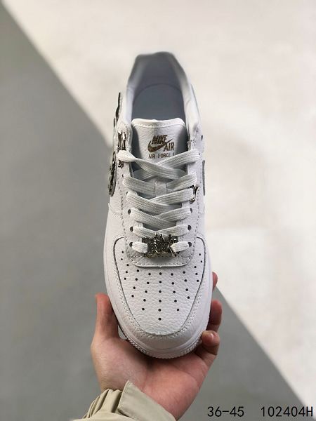 Nike Air Force 1 Low 2024全新男女款金屬鈎 低幫百搭休閒運動板鞋