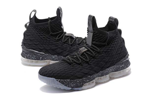 lebron xv 2017新款 詹姆斯15代编织鞋面全掌气垫男生篮球鞋 黑武士