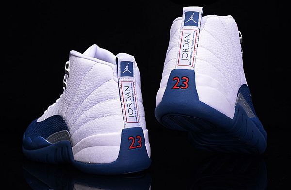 air jordan 12 retro 新款上市 時尚男款個性高幫籃球戰靴 白寶藍 