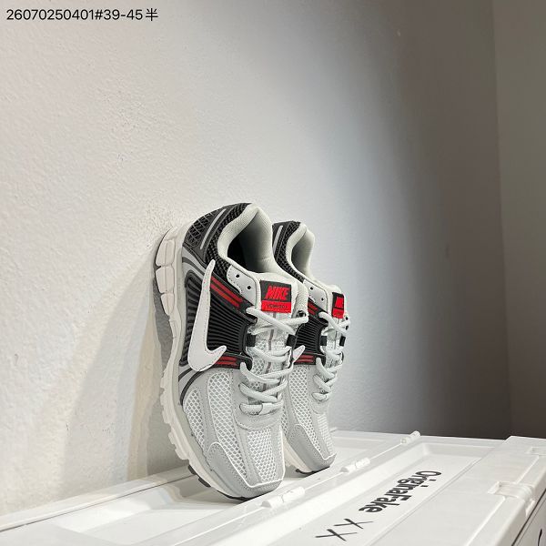 Nike Zoom Vomero 5 2023新款 男款沙漠灰復古輕便休閒跑步鞋