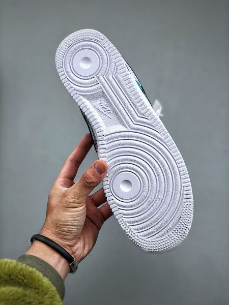 Nike Air Force 1 Low 07 2024全新男女款霓虹電玩板鞋