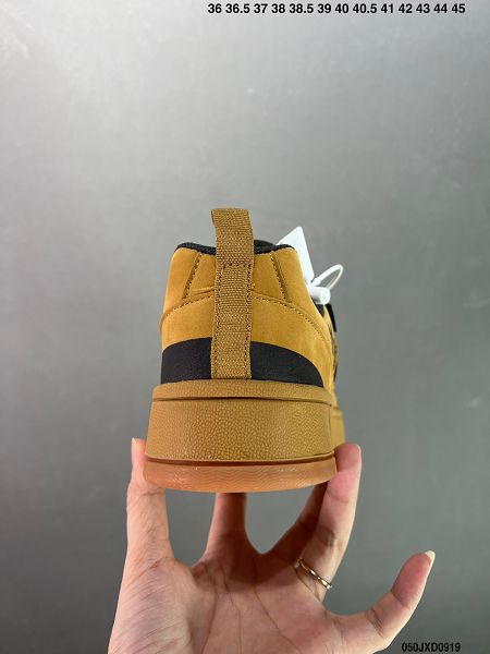 Adidas Originals Post UP 鋸齒狀三條紋和絨面革鞋頭休閒板鞋