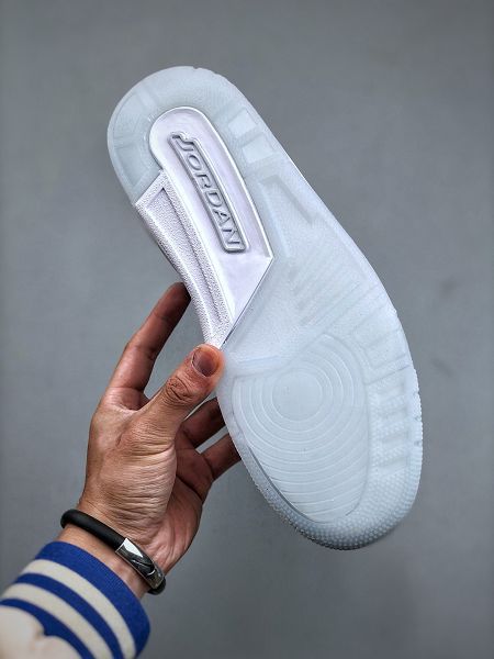 Nike Air Jordan Legacy 312 High Appears in a Chilly 最強三合一混合版本 皮革冰川藍白高幫休閒運動籃球鞋情侶鞋