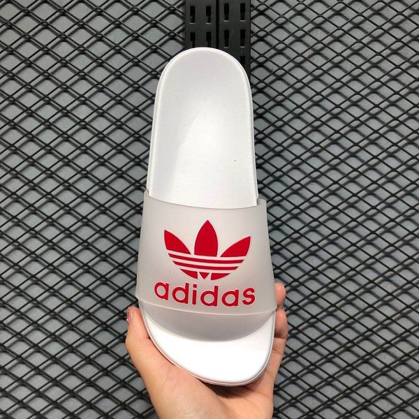 Adidas Adilette 2020新款 愛迪達大三葉草情侶款沙灘拖鞋