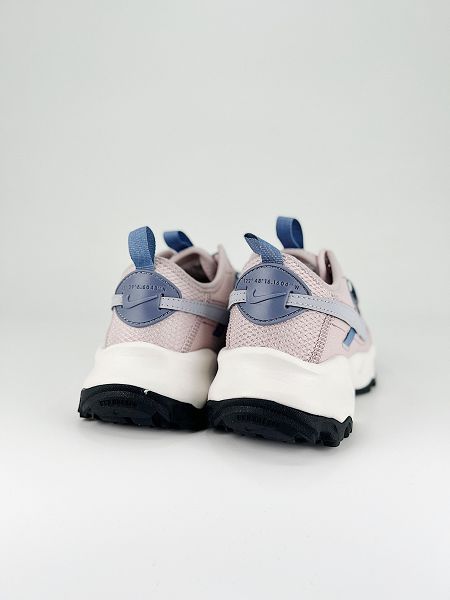 Nike TC 7900 系列增高厚底女子休閒跑步鞋